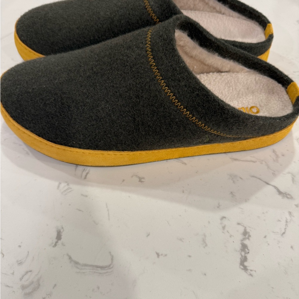 OluKai Hulu Men’s Mules - Picture 2 of 7